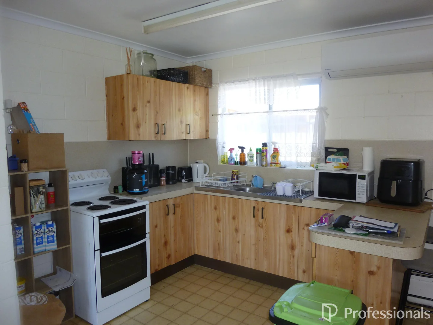 Additional image 5 of 1 & 2/16 Yaralla Avenue, East Mackay QLD 4740