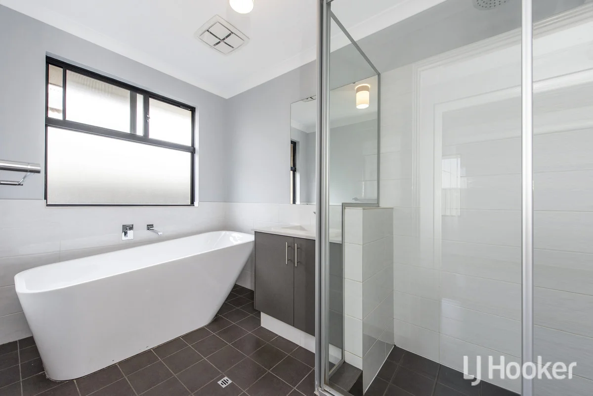 Additional image 16 of 11 Lockhart Street, Coodanup WA 6210