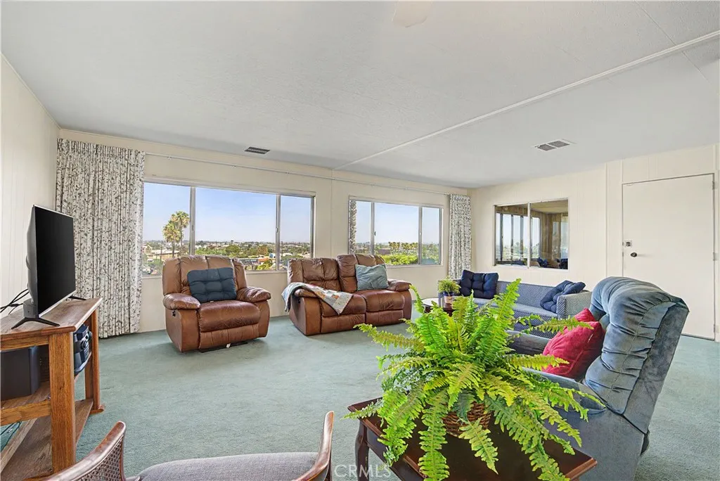 Additional image 36 of 2550 Pacific Coast Hwy Unit 217, Torrance, CA 90505