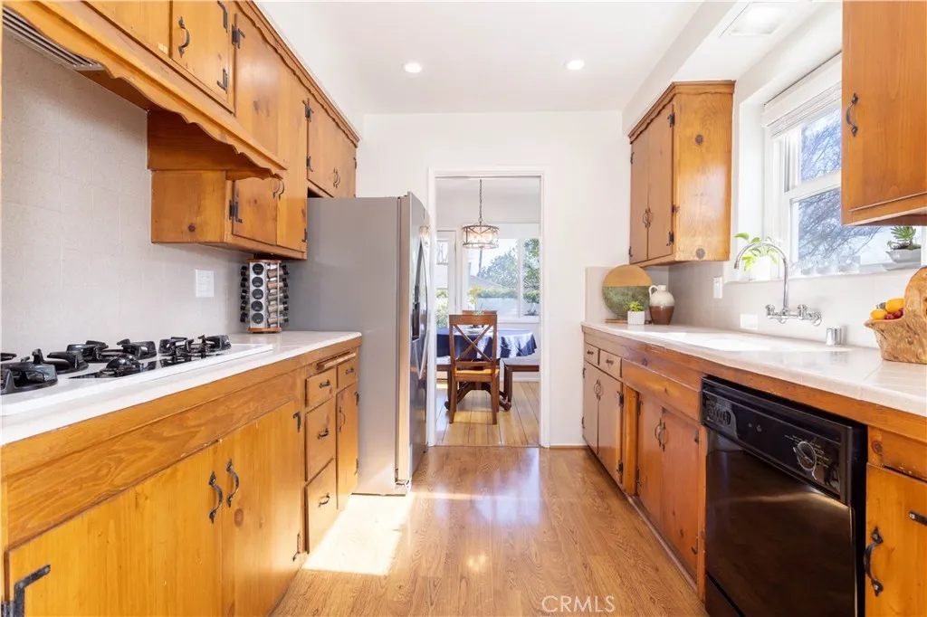 Additional image 50 of 5812 Bucknell Ave, Valley Village, CA 91607