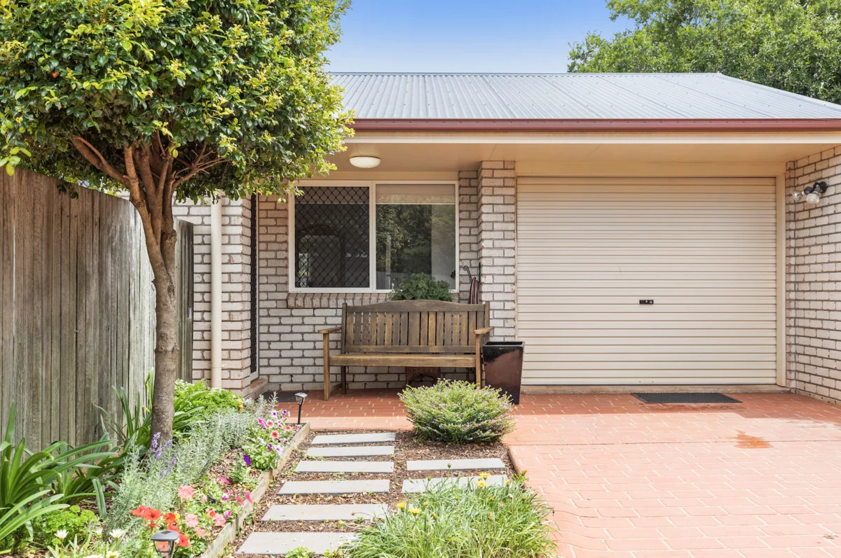 Additional image 2 of 2/318b South Street, Harristown QLD 4350