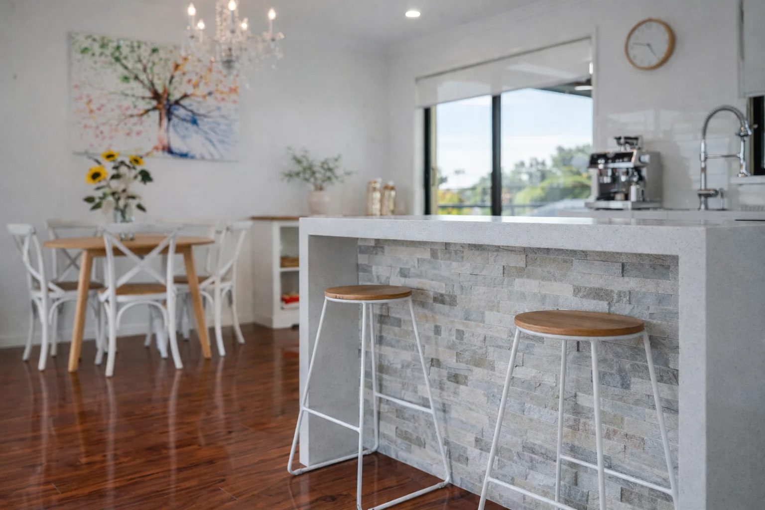 Additional image 4 of 322 Bimbadeen Avenue, East Albury NSW 2640