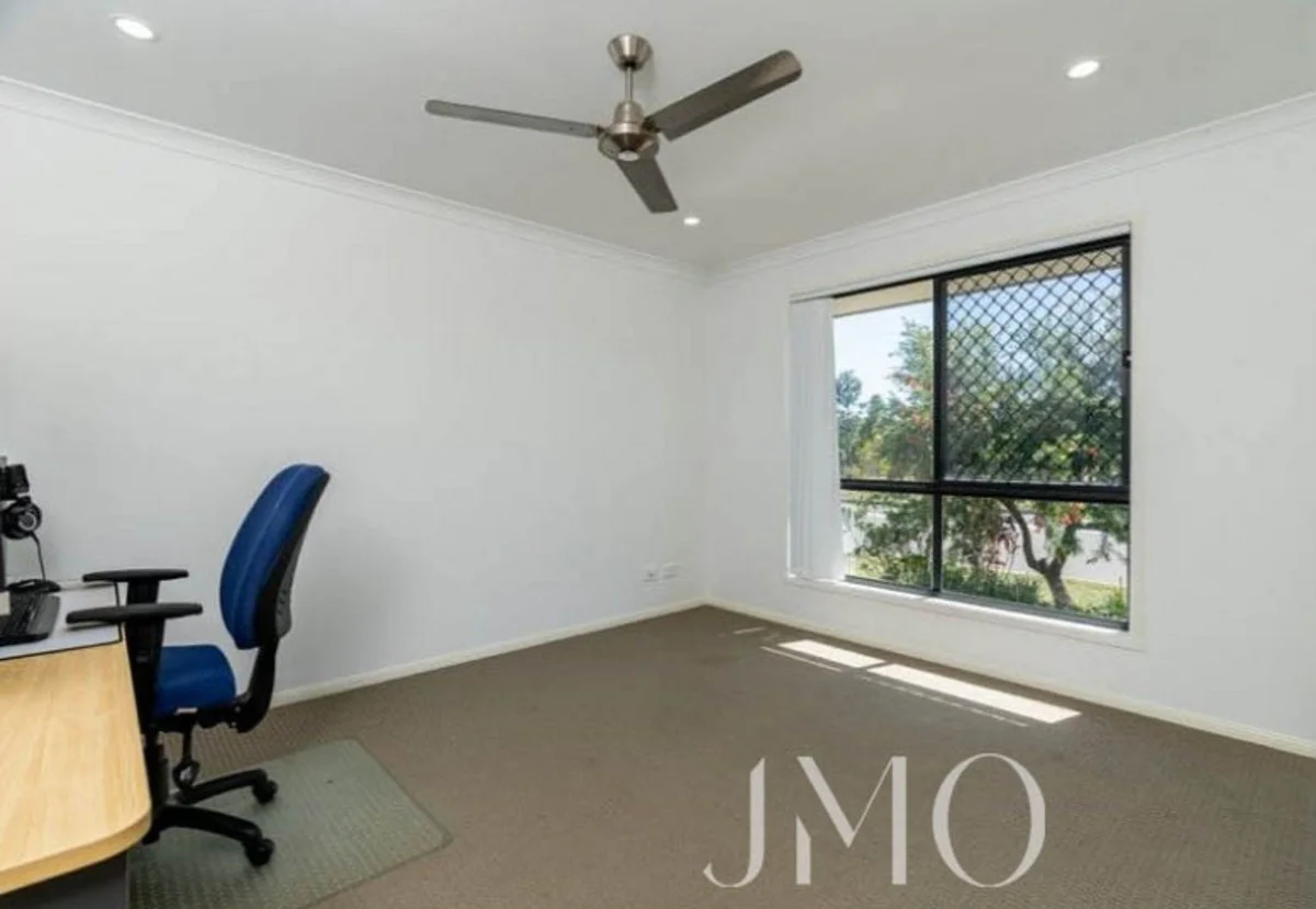 195 Buxton Avenue, Yarrabilba QLD 4207 photo 5