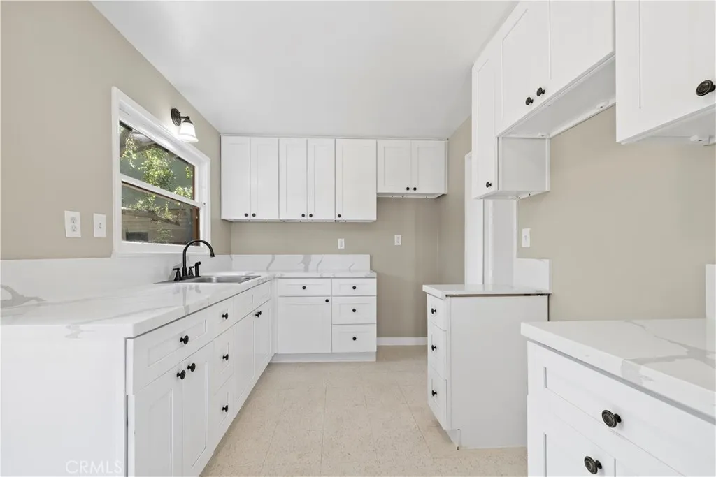 Additional image 15 of 277 E Green St, Claremont, CA 91711