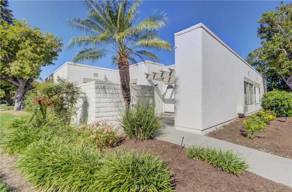 Additional image 2 of 2015 Via Mariposa West Unit B, Laguna Woods, CA 92637