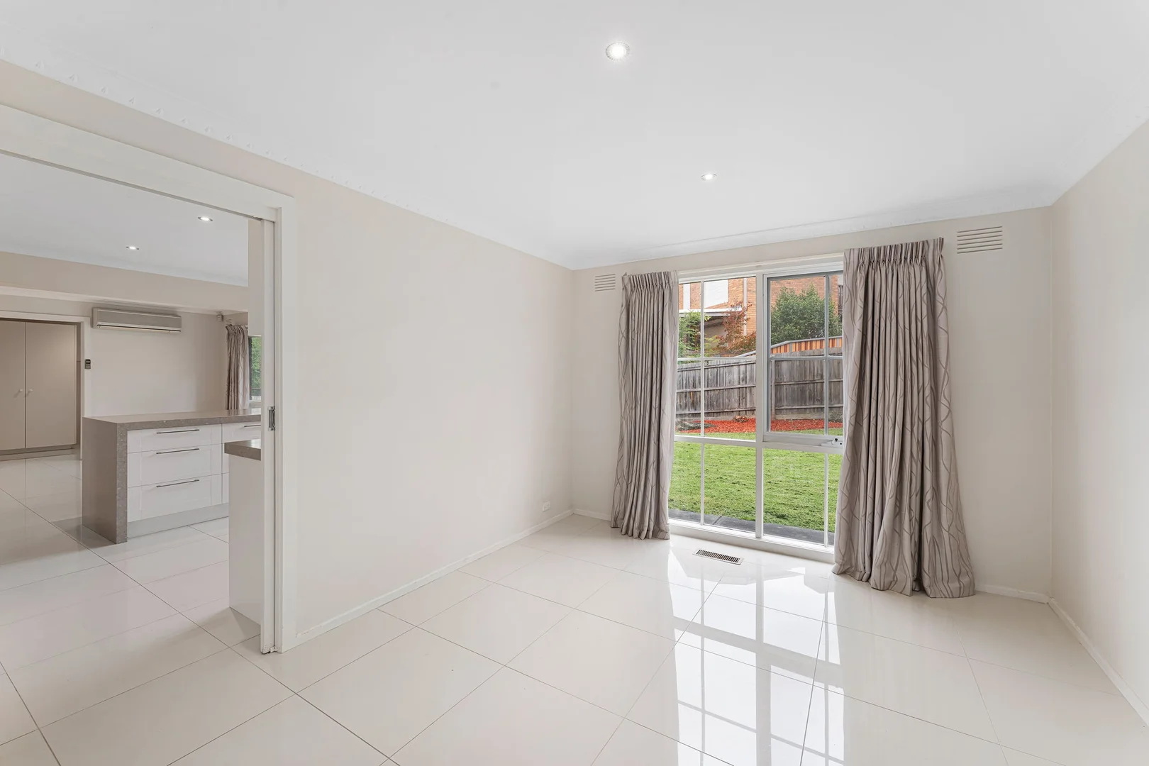 10 Moonbria Way, Templestowe VIC 3106 photo 5