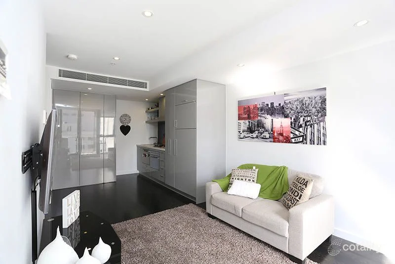 Additional image 3 of 917/338 Kings Way, South Melbourne VIC 3205