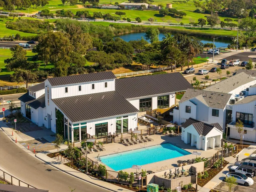 1600 San Remo Place Unit 102, Encinitas, CA 92024