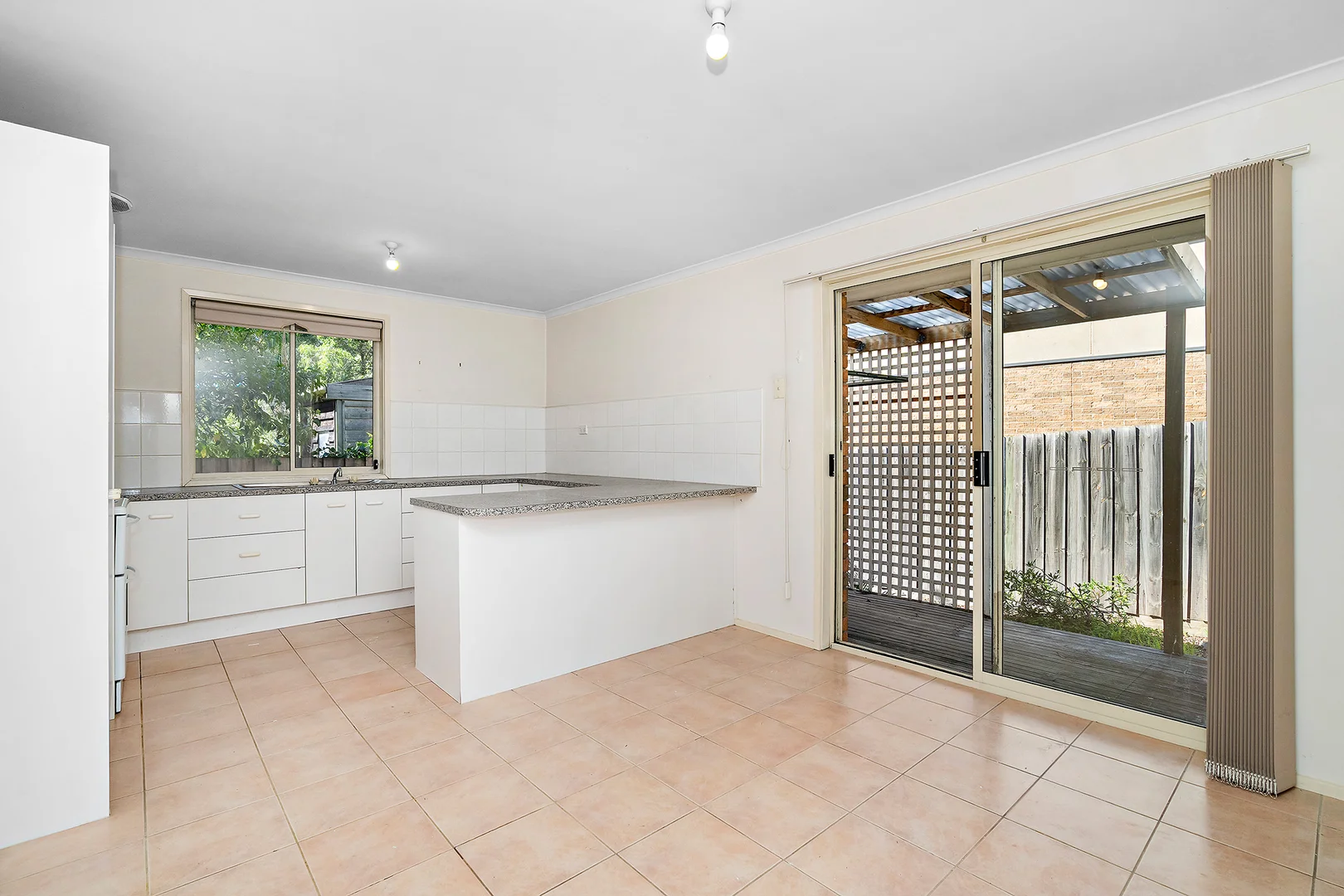 Additional image 3 of 2/18 Hart Avenue, Greensborough VIC 3088