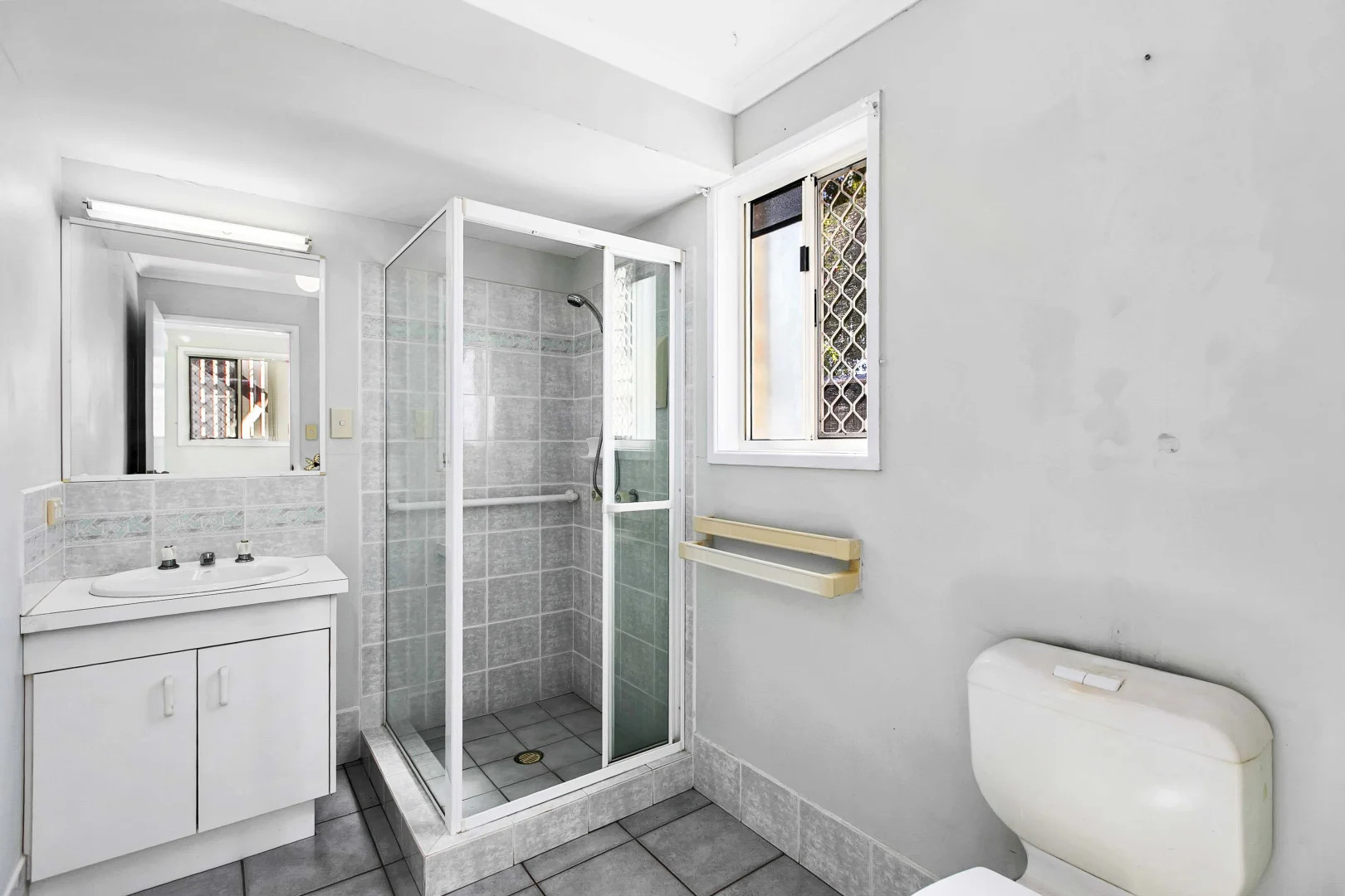 Additional image 17 of 440 Boat Harbour Drive, Torquay QLD 4655