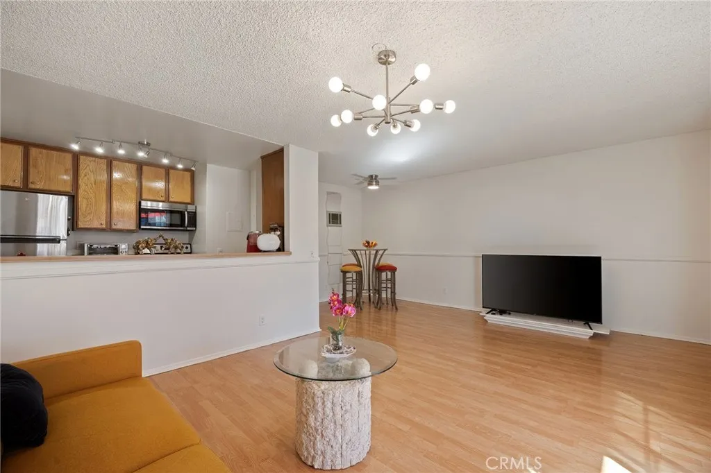 Additional image 5 of 20930 Parthenia St, Canoga Park, CA 91304