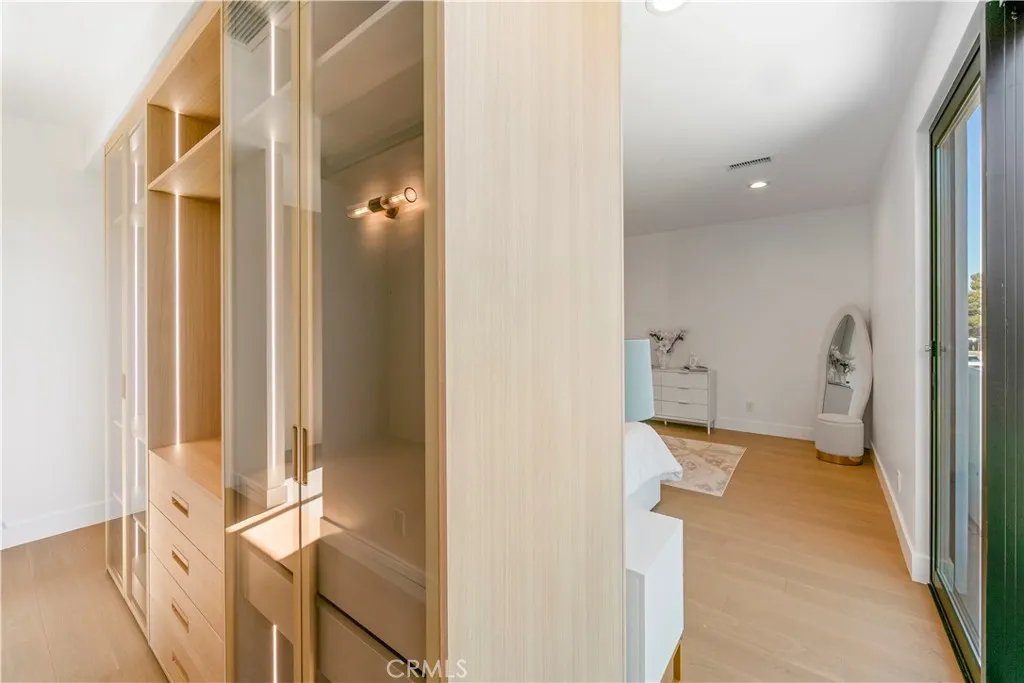 Additional image 27 of 853 Oak St, Costa Mesa, CA 92627