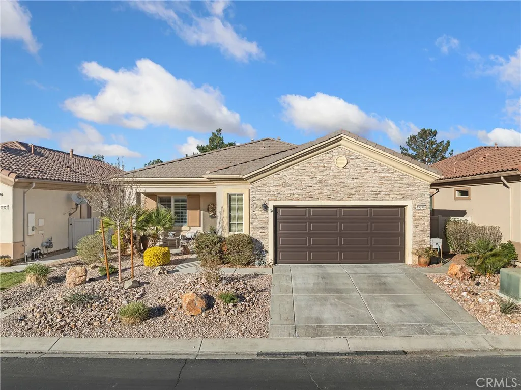 19330 Galloping Hill Rd, Apple Valley, CA 92308 photo 2
