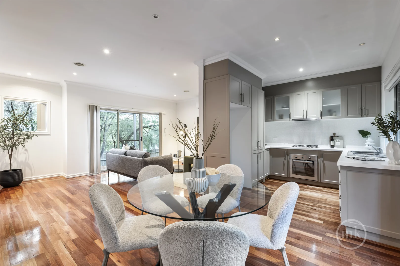 Additional image 4 of 4/192-196 Sherbourne Road, Montmorency VIC 3094
