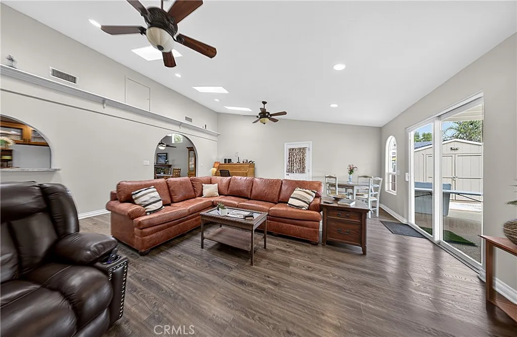 Additional image 75 of 9602 Gierson Ave, Chatsworth, CA 91311