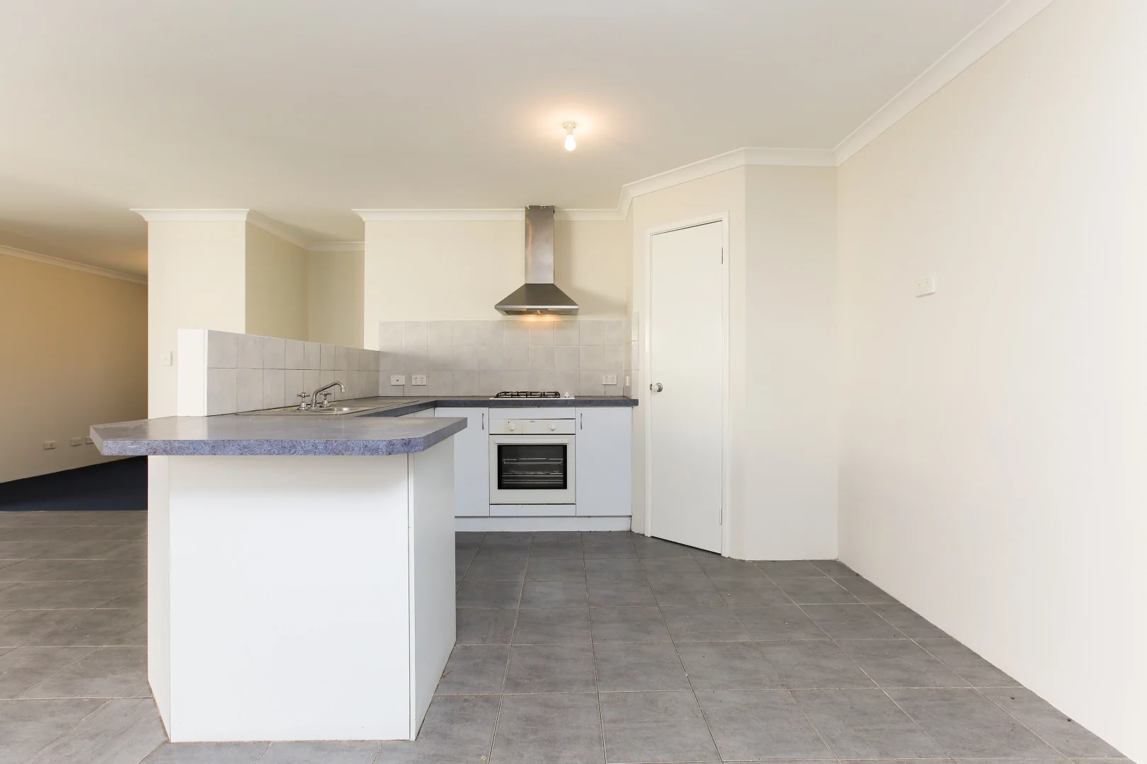 Additional image 12 of 53a Hartfield Street, Queens Park WA 6107