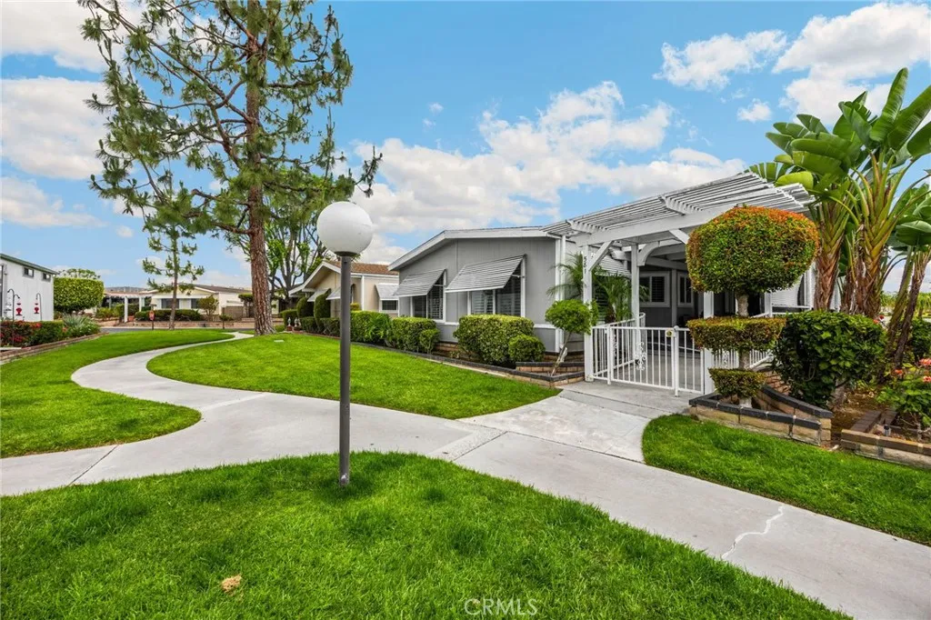Additional image 36 of 581 Forest Lake Dr Unit 098, Brea, CA 92821