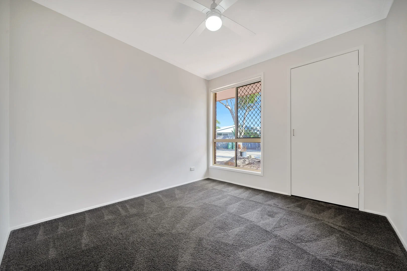 Additional image 5 of 2/24 Kangaroo Avenue, Coombabah QLD 4216