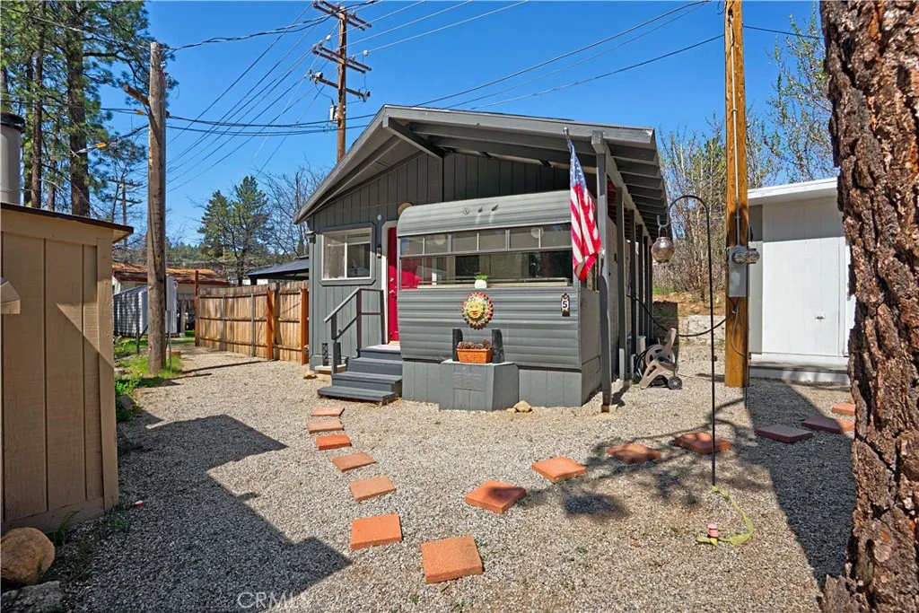 Additional image 3 of 25955 Hwy 243 Unit 5, Idyllwild, CA 92549