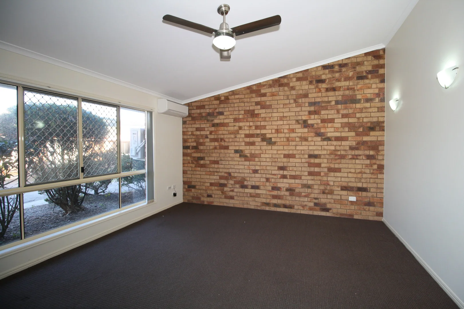 Additional image 3 of 6/137 Freshwater Street, Torquay QLD 4655