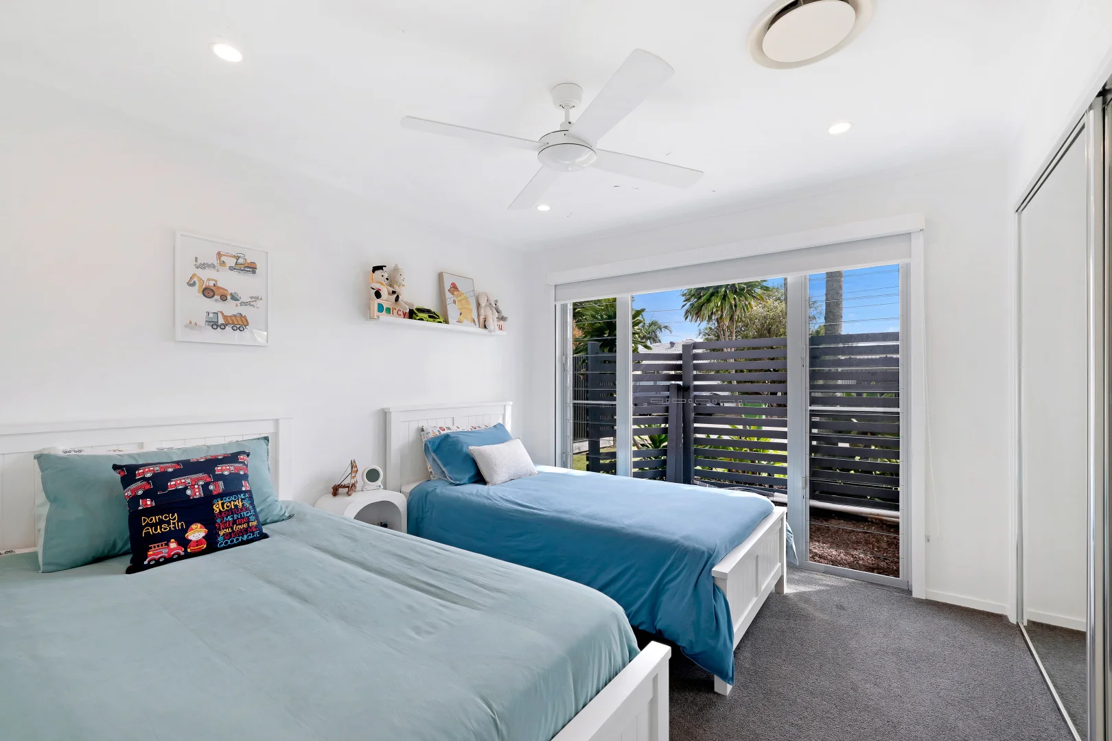 Additional image 13 of 14 Robin Avenue, Paradise Point QLD 4216