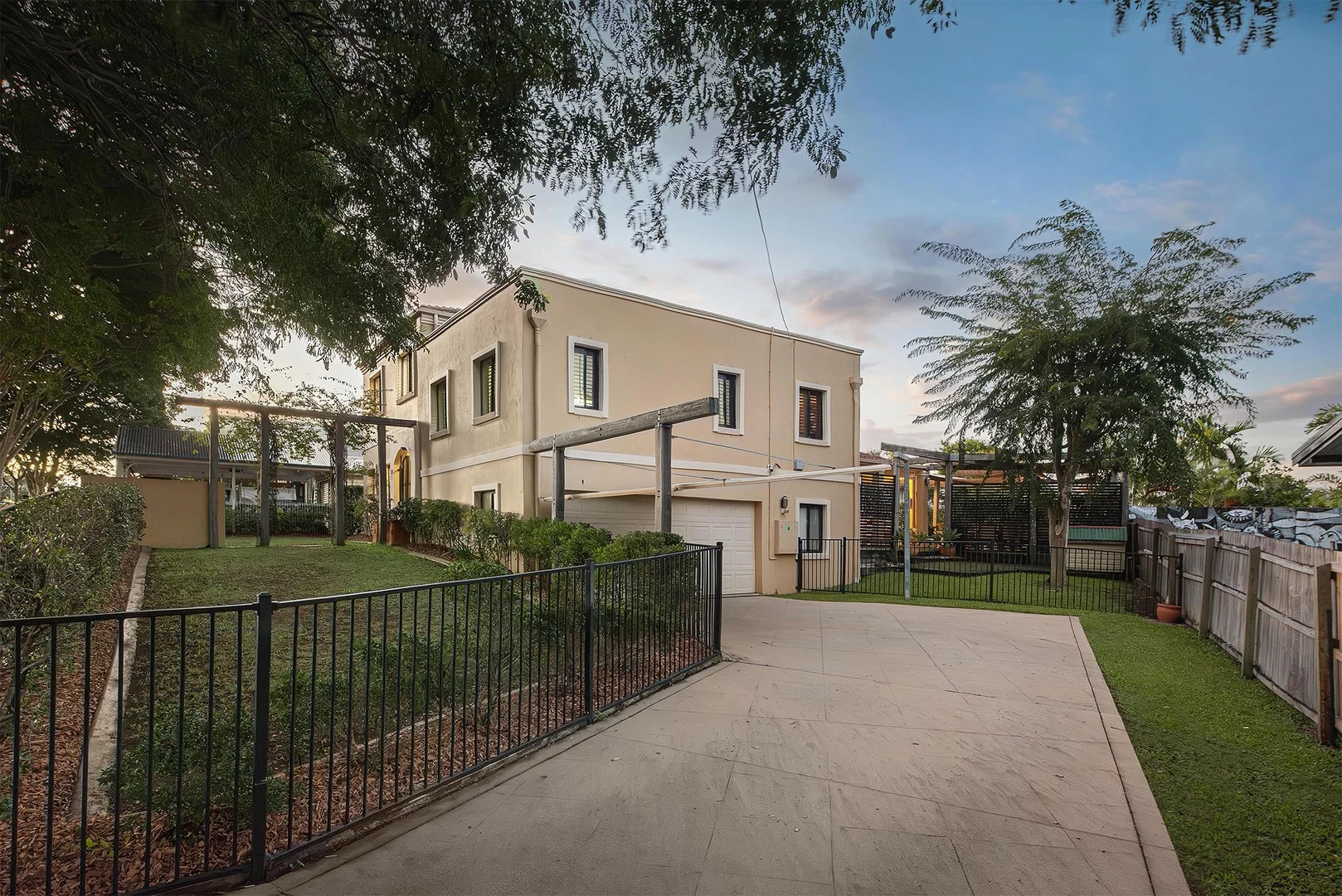 24 Orient Road, Yeronga QLD 4104 photo 4