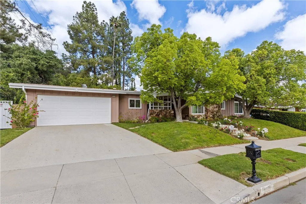 4479 Azalia Drive, Tarzana, CA 91356