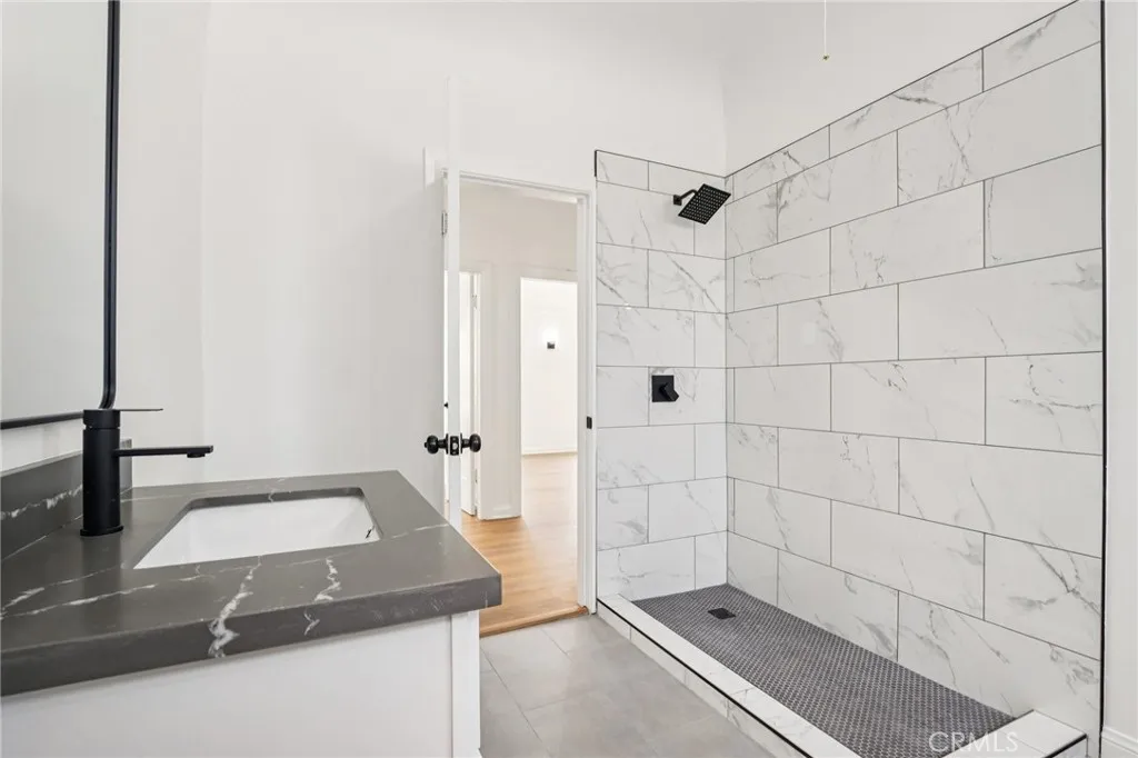 Additional image 19 of 1112 W 64th Street, Los Angeles, CA 90044
