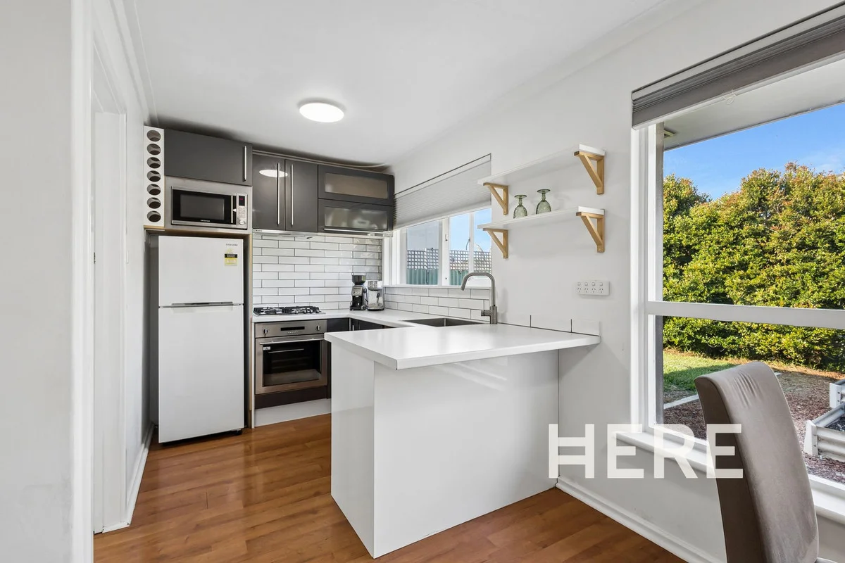 18 Jon Sanders Drive, Glendalough WA 6016