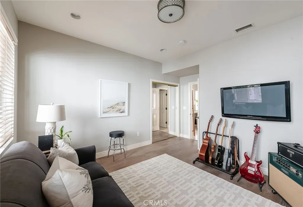 Additional image 12 of 230 Ardmore Avenue, Hermosa Beach, CA 90254