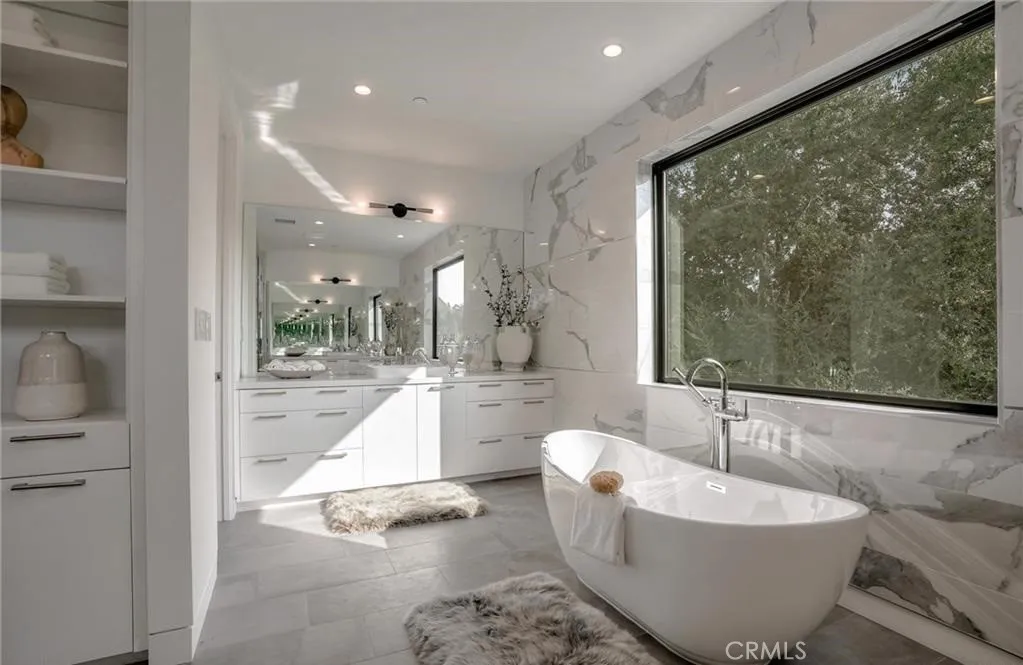 Additional image 102 of 15926 Morrison St, Encino, CA 91436
