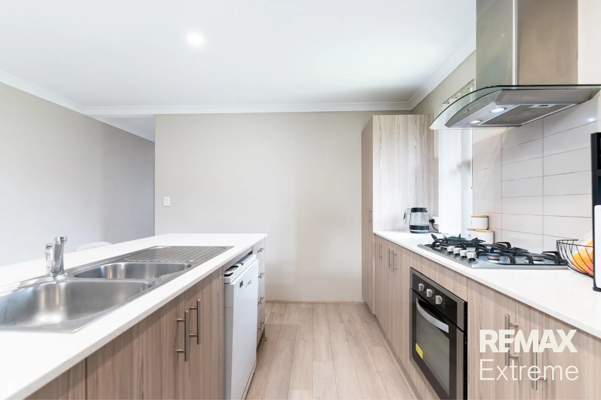 Additional image 10 of 6 Mountain Street, Banksia Grove WA 6031
