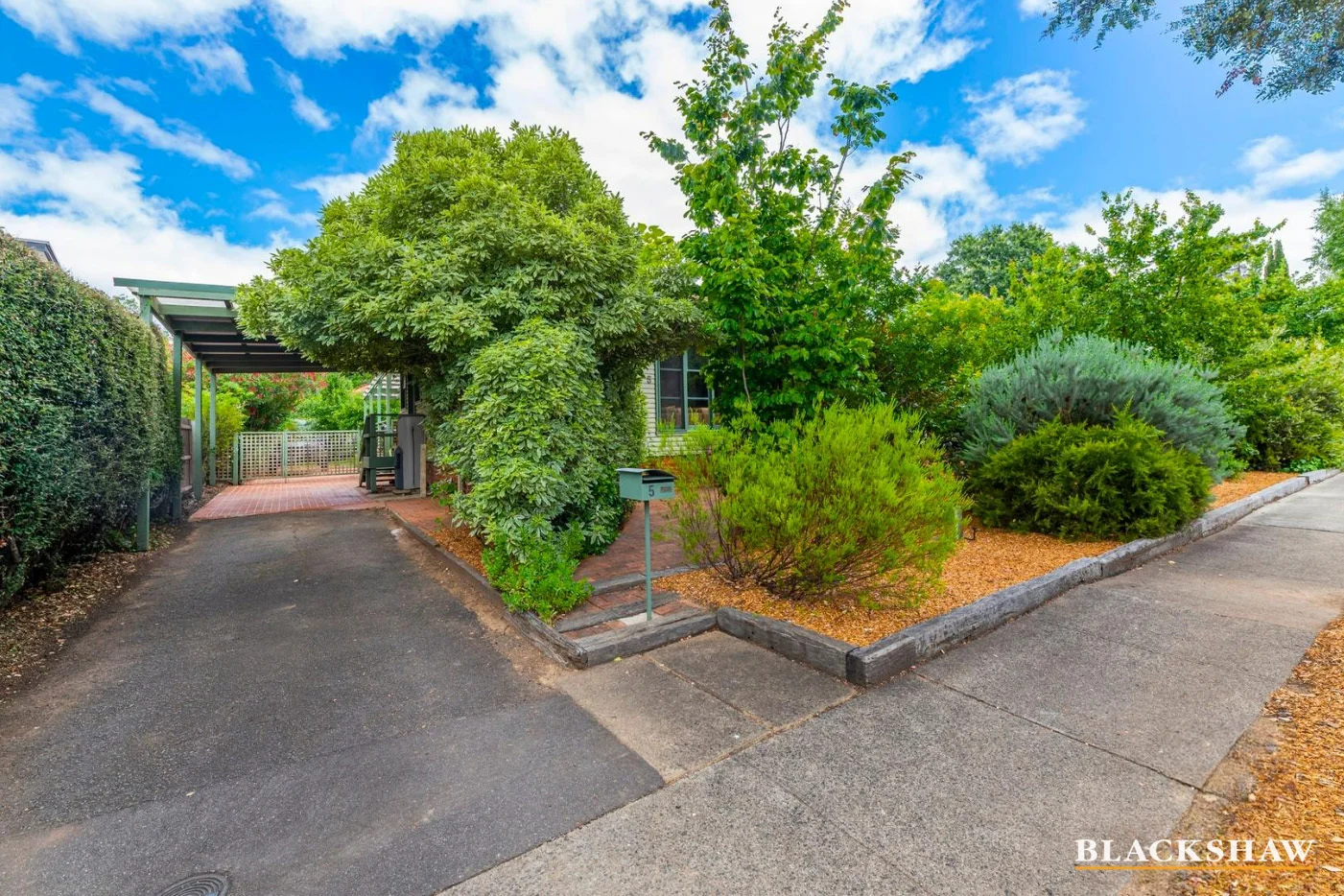5 Schomburgk Street, Yarralumla ACT 2600