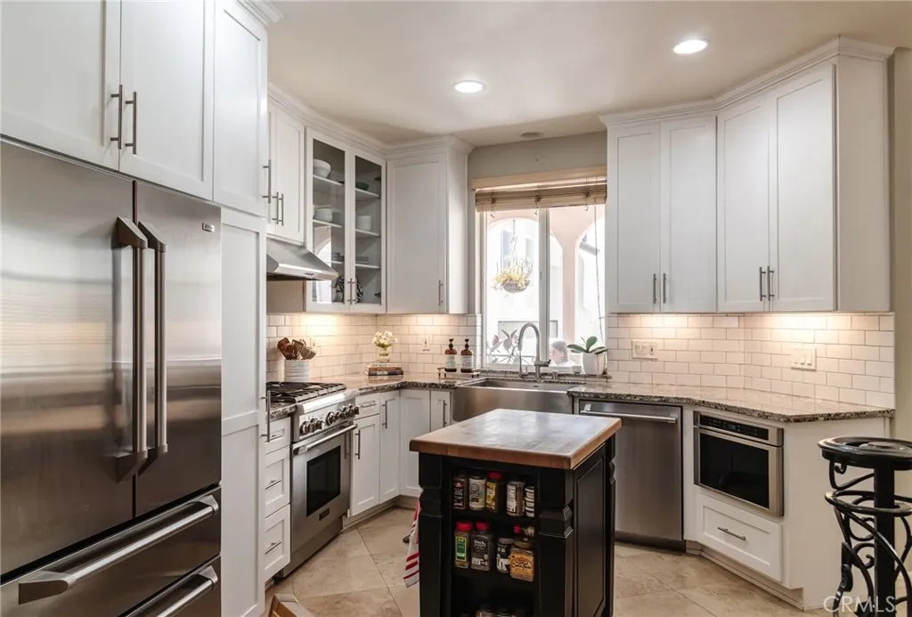 Additional image 11 of 230 Ardmore Avenue, Hermosa Beach, CA 90254