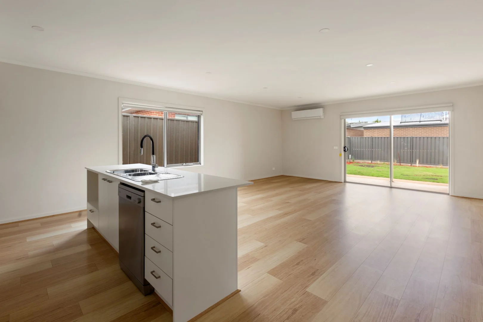 Additional image 3 of 304 Dead Horse Lane, Mansfield VIC 3722