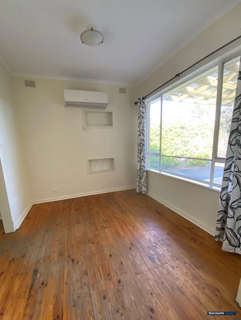 Additional image 3 of 12 Somerset Road, Para Hills SA 5096