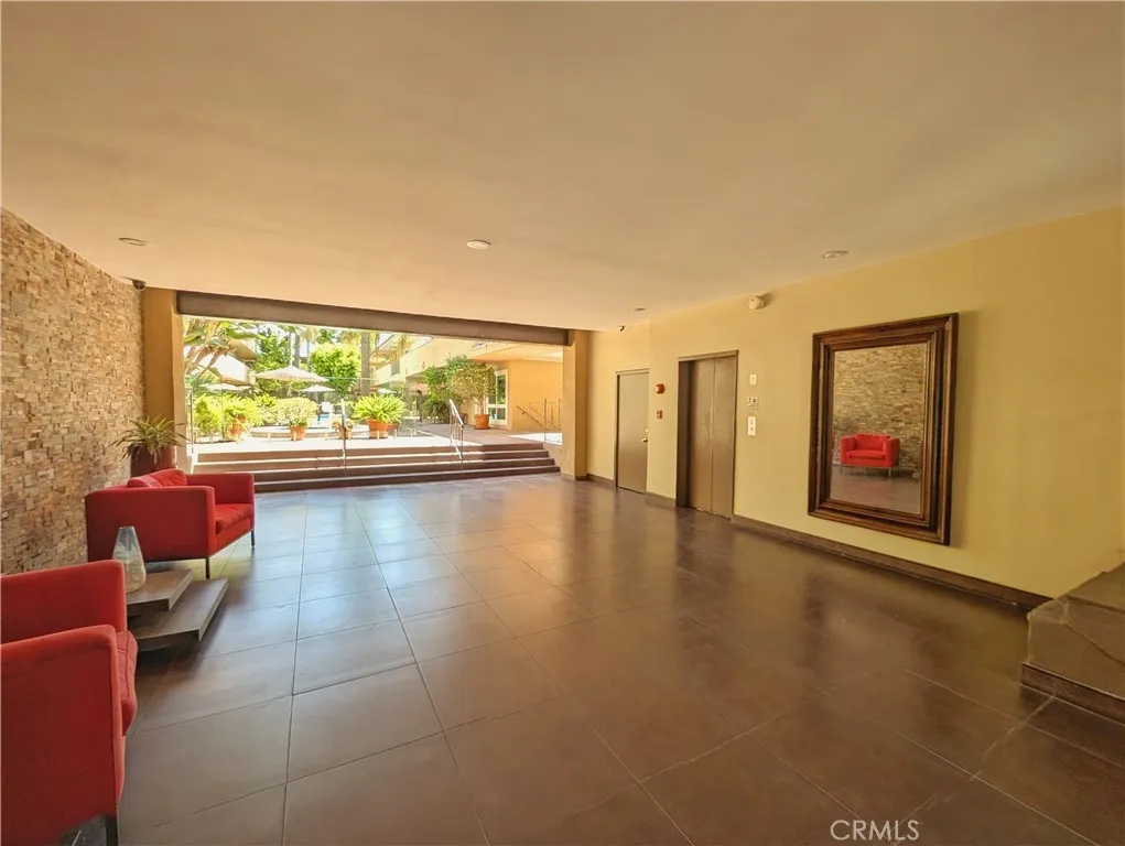 Additional image 44 of 970 Palm Avenue Unit 215, West Hollywood, CA 90069
