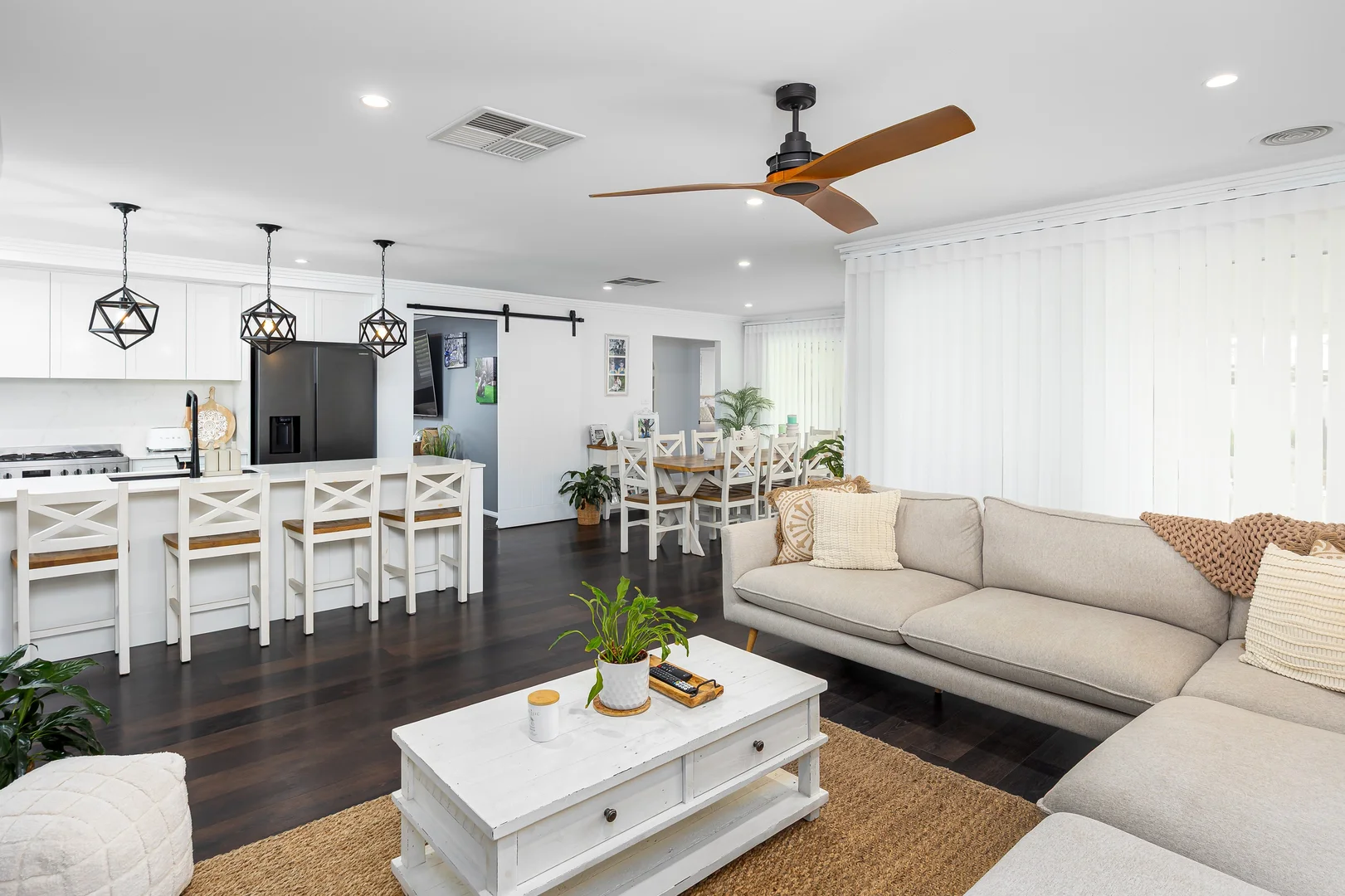 Additional image 2 of 15 Bondi Crescent, Gobbagombalin NSW 2650