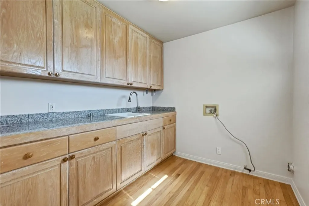 Additional image 80 of 12134 Lawler St, Los Angeles, CA 90066