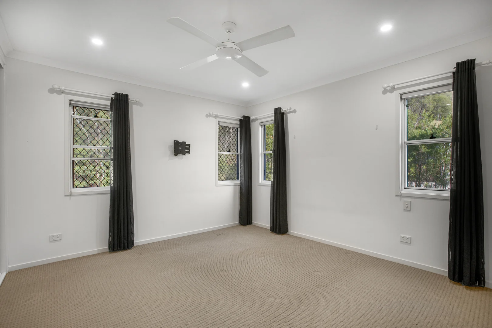 Additional image 10 of 2/1 Harbour Heights Lane, Kuluin QLD 4558