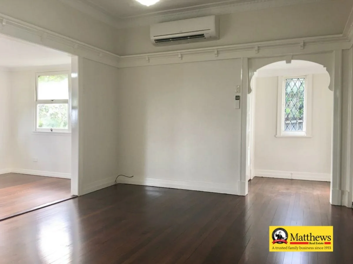 Additional image 2 of 28 Wilbur Street, Holland Park QLD 4121