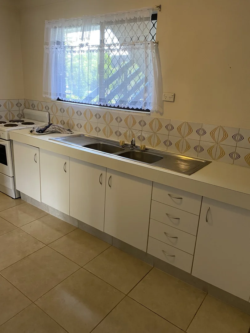 Additional image 4 of 2/8 Christina Court, Mermaid Waters QLD 4218