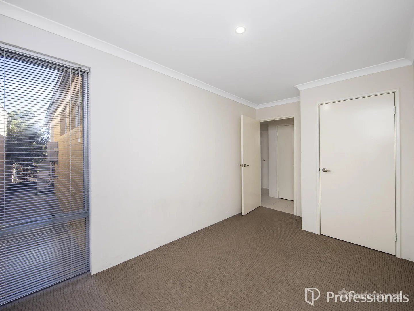 Additional image 14 of 35 Brampton Avenue, Butler WA 6036