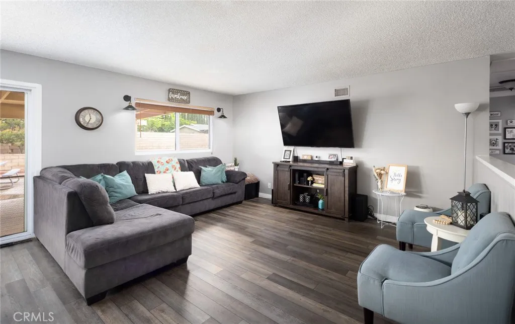 Additional image 37 of 21515 Alaminos Dr, Saugus, CA 91350