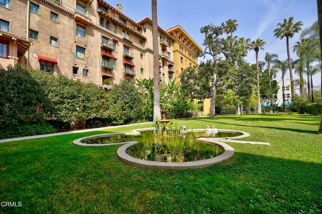 Additional image 6 of 99 S Raymond Avenue Unit 206, Pasadena, CA 91105