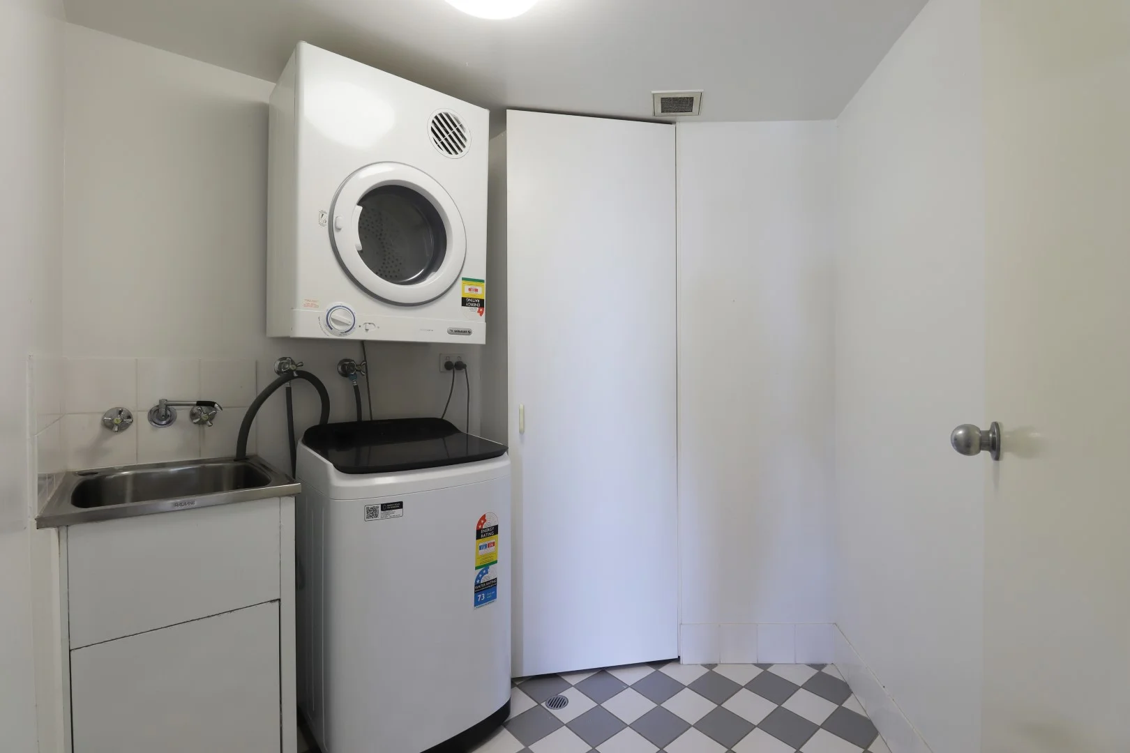 Additional image 9 of 8/4 Warne Terrace, Kings Beach QLD 4551