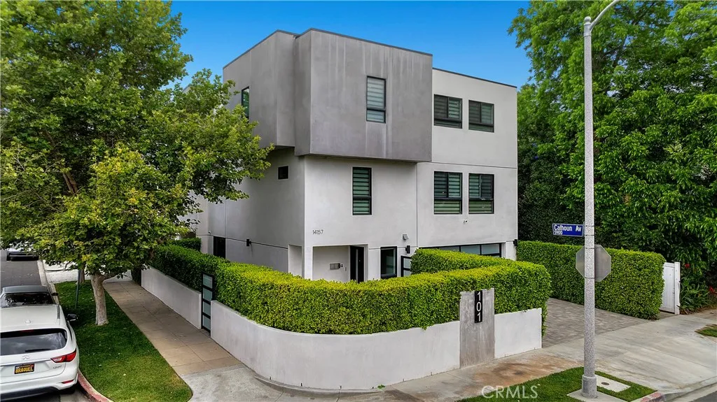 14157 Tiara Street, Sherman Oaks, CA 91401