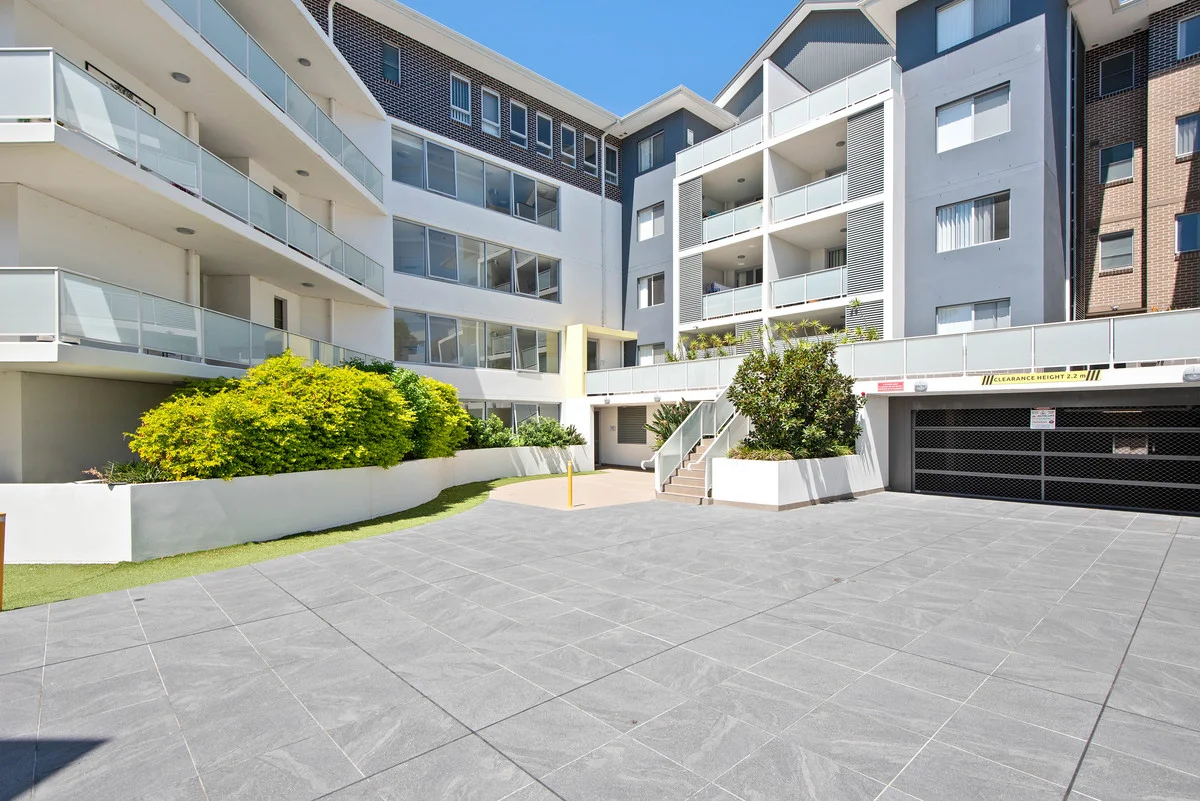 9/43 Santana Road, Campbelltown NSW 2560