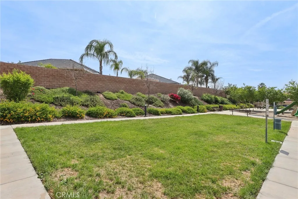 Additional image 40 of 833 S Sumac Lane, Rialto, CA 92376