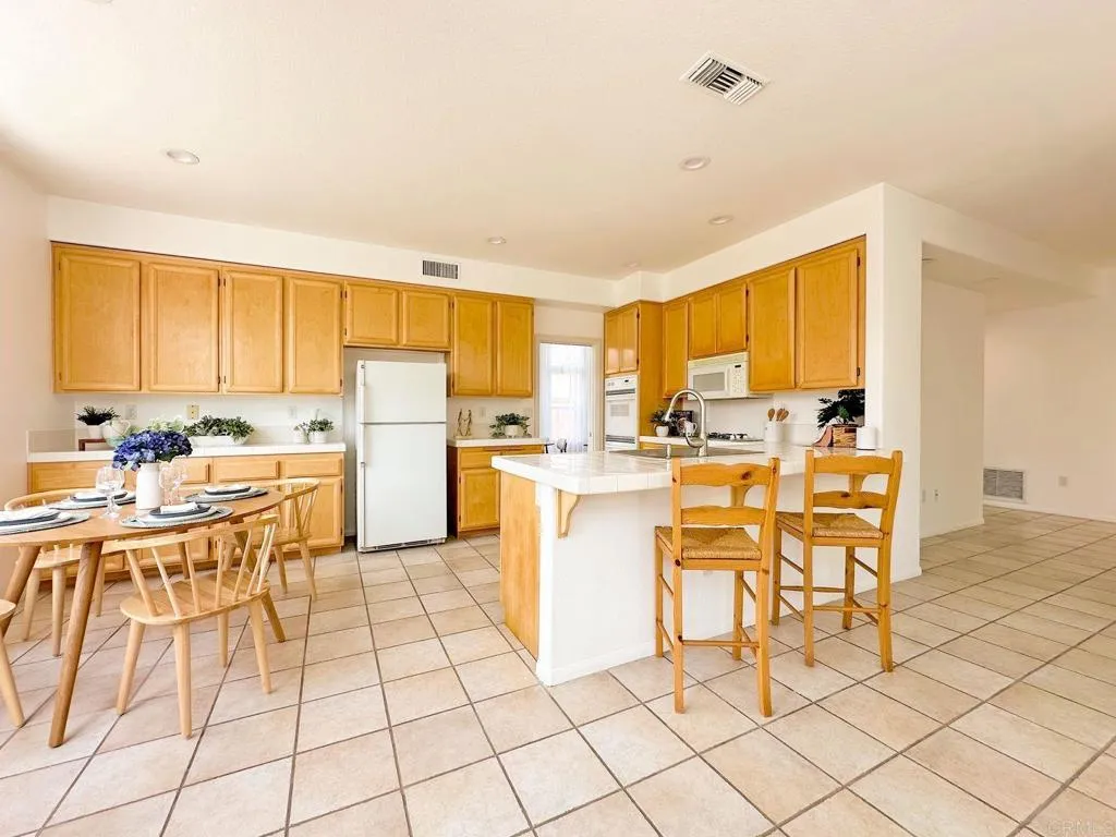 Additional image 6 of 512 Bayona Loop, Chula Vista, CA 91910